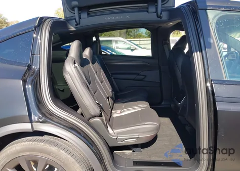 2024 Tesla Model X Long Range z USA, uszkodzony, nr VIN 7SAXCDE58RF436419